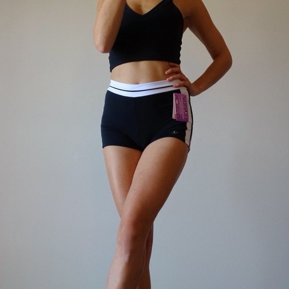 VATA Brasil Comfortable & Elegant Workout Clothing - Picture 1 of 1